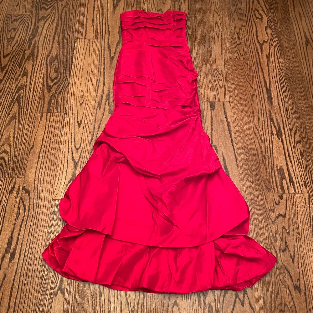 Strapless red gown
